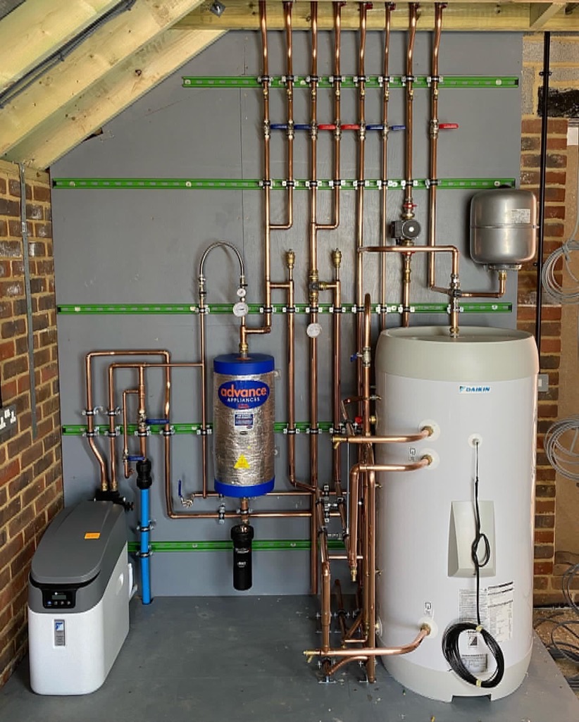 MYKONOS professional plumbing and heating project
